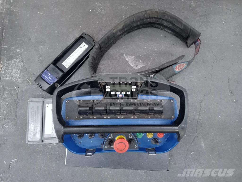 HMF 2120 K RC Grue auxiliaire