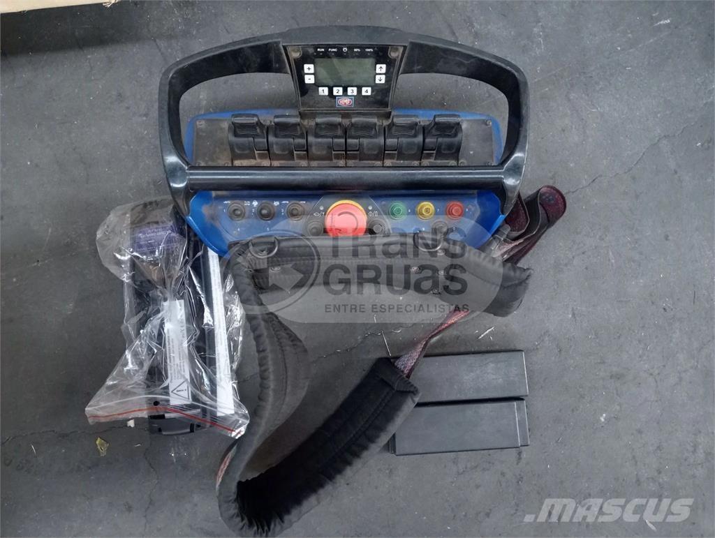 HMF 2120 K4 Grue auxiliaire