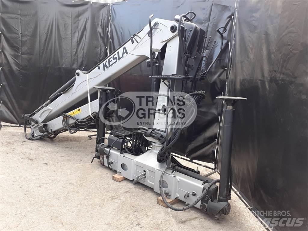 Kesla 2009L Grue, Chargeur