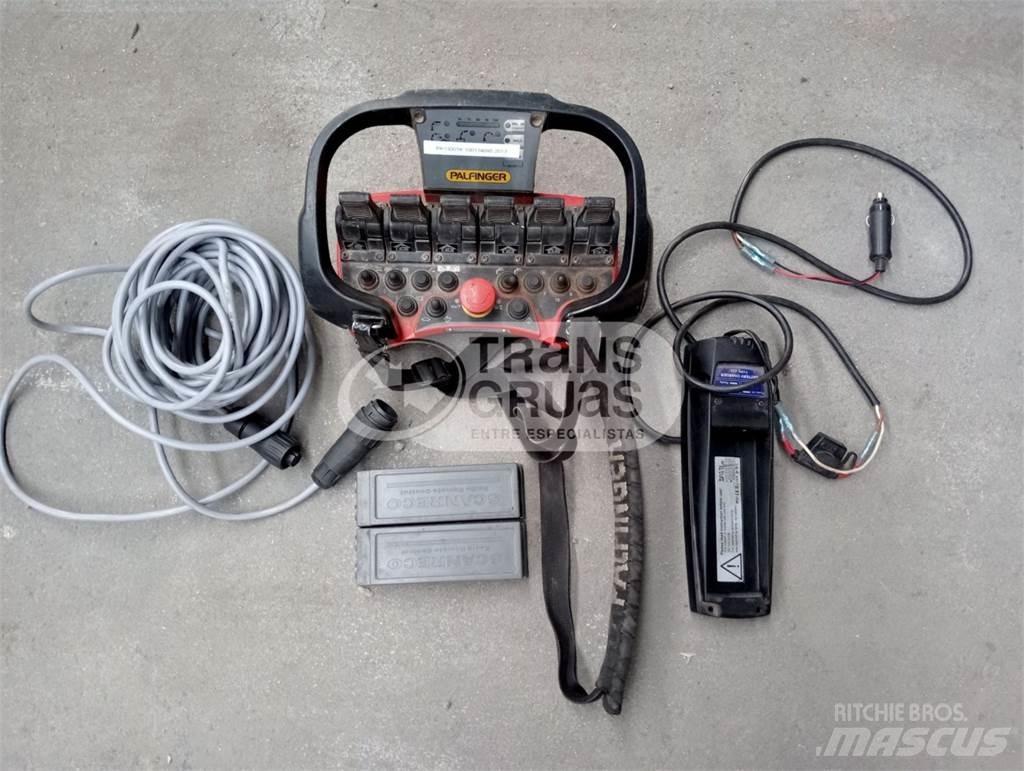 Palfinger PK 13001-K Grue auxiliaire