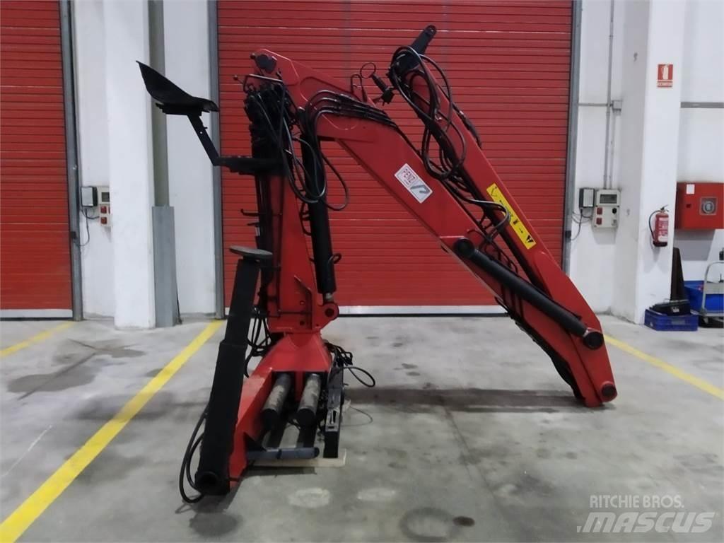 Penz 9100H Grue, Chargeur