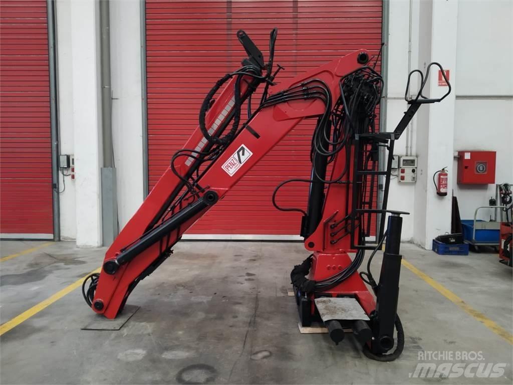 Penz 9100H Grue, Chargeur