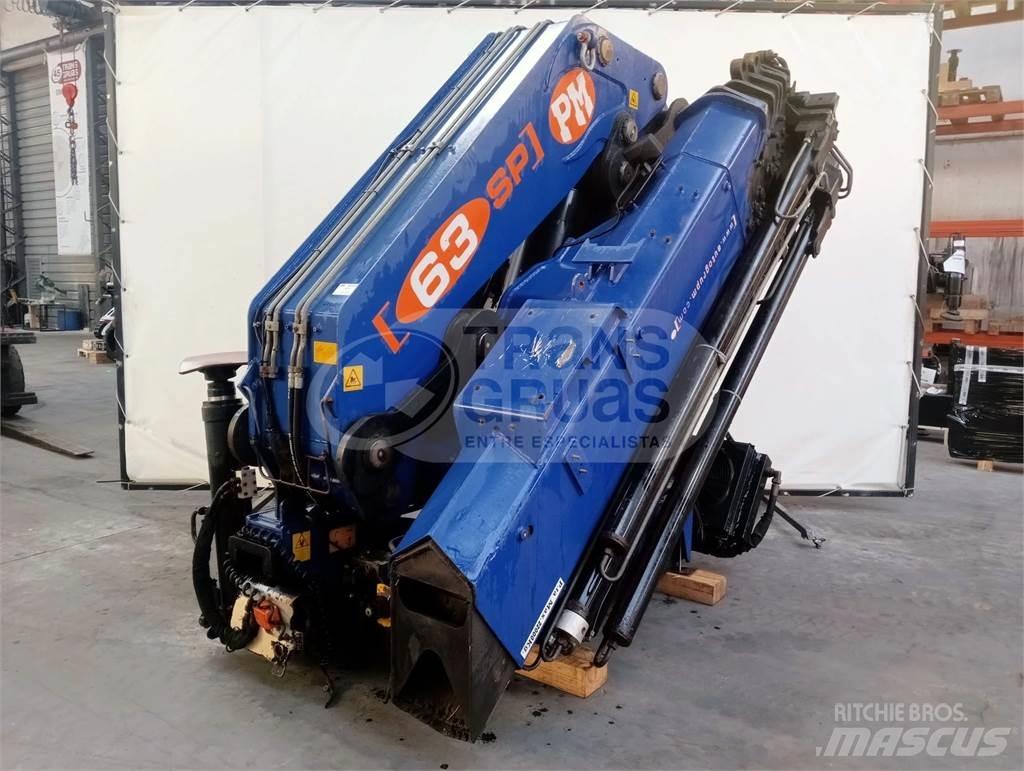 PM 63 Grue auxiliaire