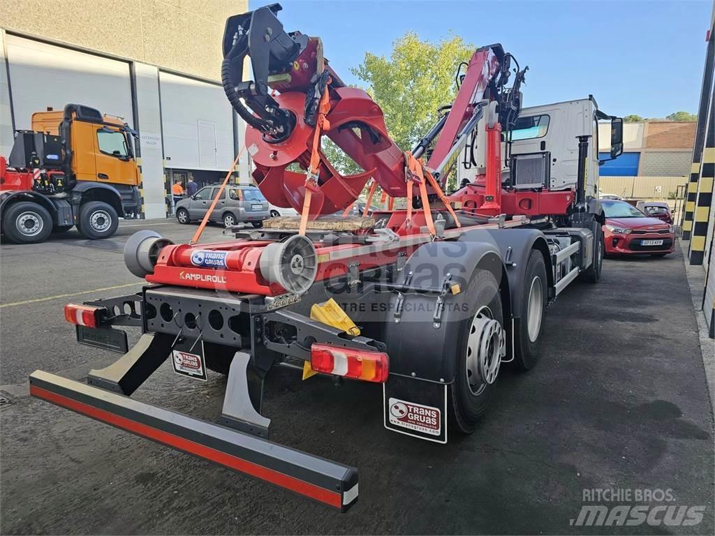 Tajfun Liv L120Z.78 Grue, Chargeur