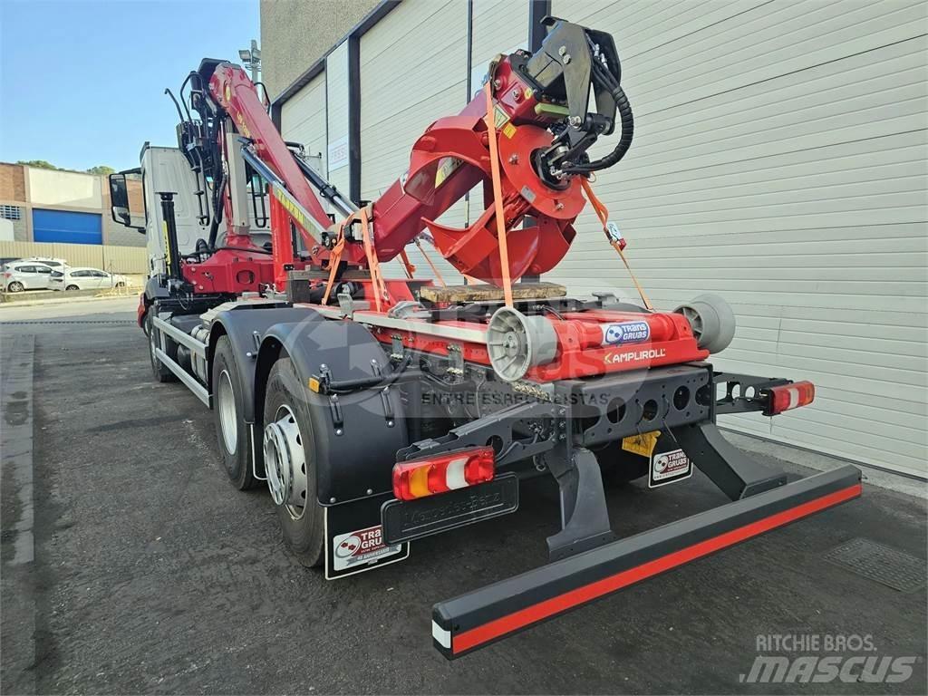Tajfun Liv L120Z.78 Grue, Chargeur