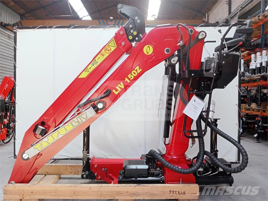 Tajfun Liv L150Z.96 Grue, Chargeur