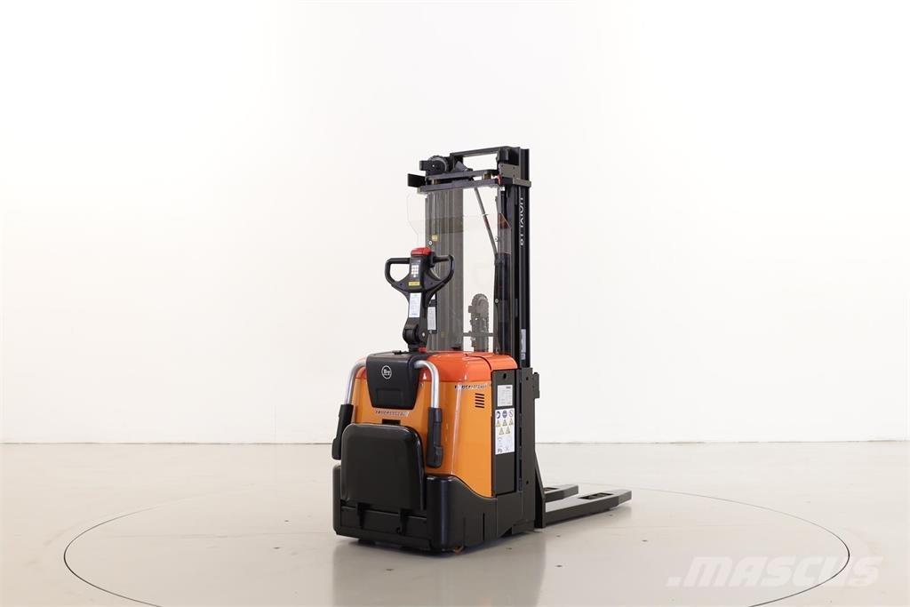 BT SPE125L Gerbeur accompagnant