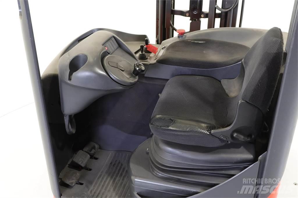 Linde R10CS Chariot à mât rétractable