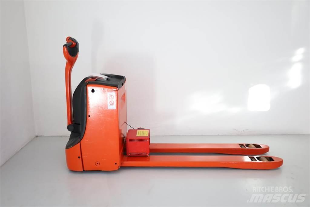Linde T-18 Transpalette accompagnant