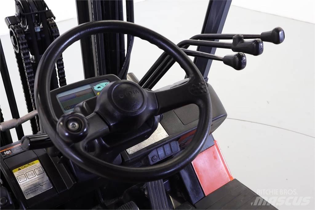 Toyota 7FB25 Chariots élévateurs électriques
