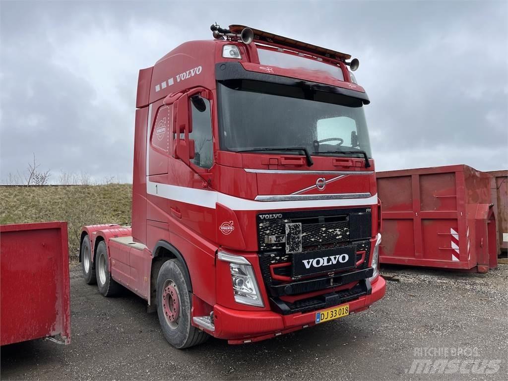 Volvo FH540 Semi remorque surbaissée