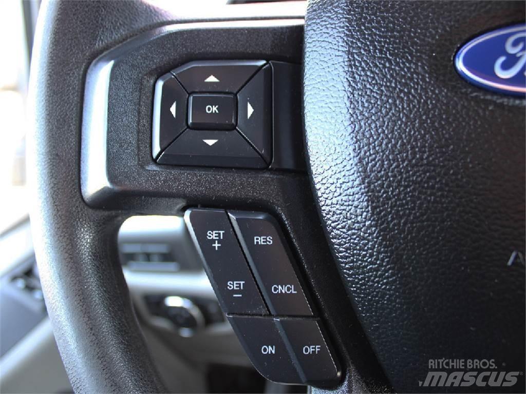 Ford F550 Camion ampliroll