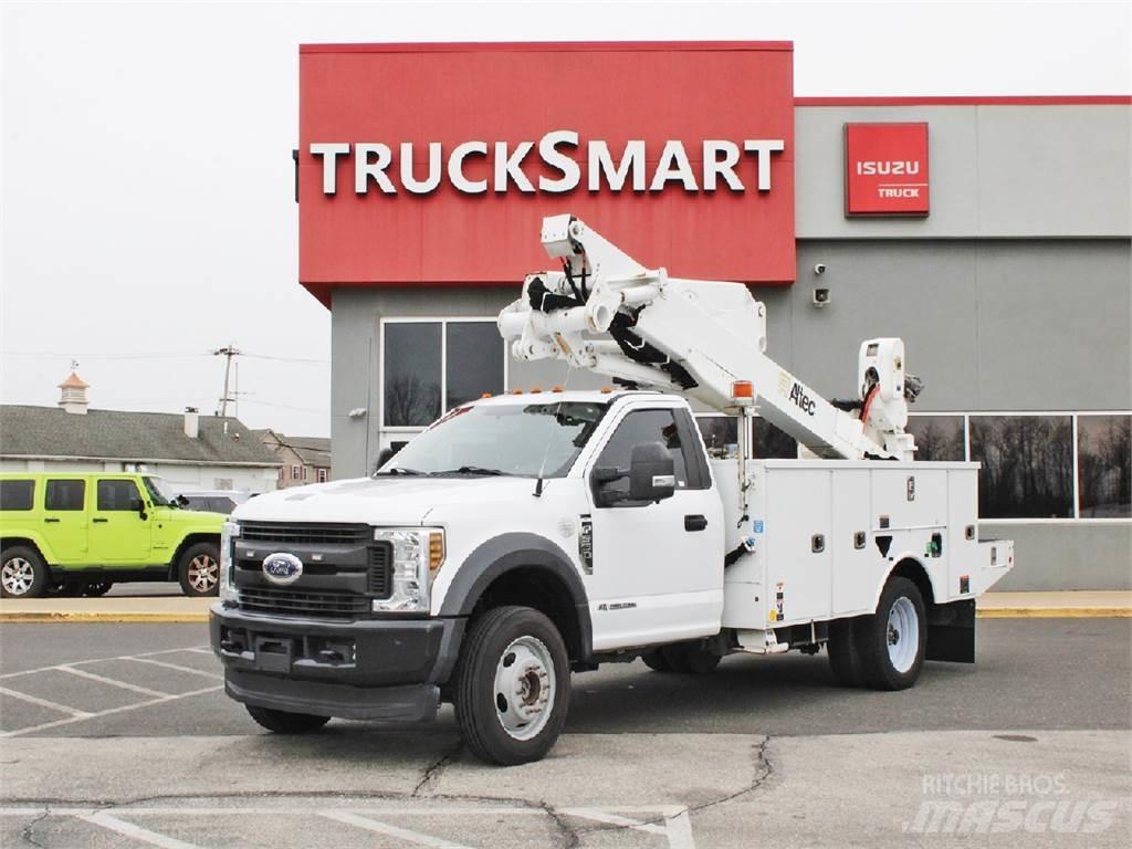 Ford F550 Camions et véhicules municipaux