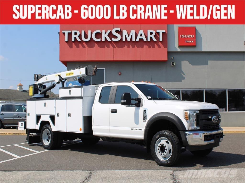 Ford F550 Camions et véhicules municipaux