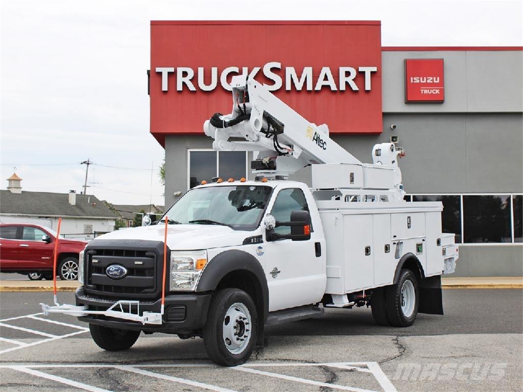 Ford F550 Camions et véhicules municipaux