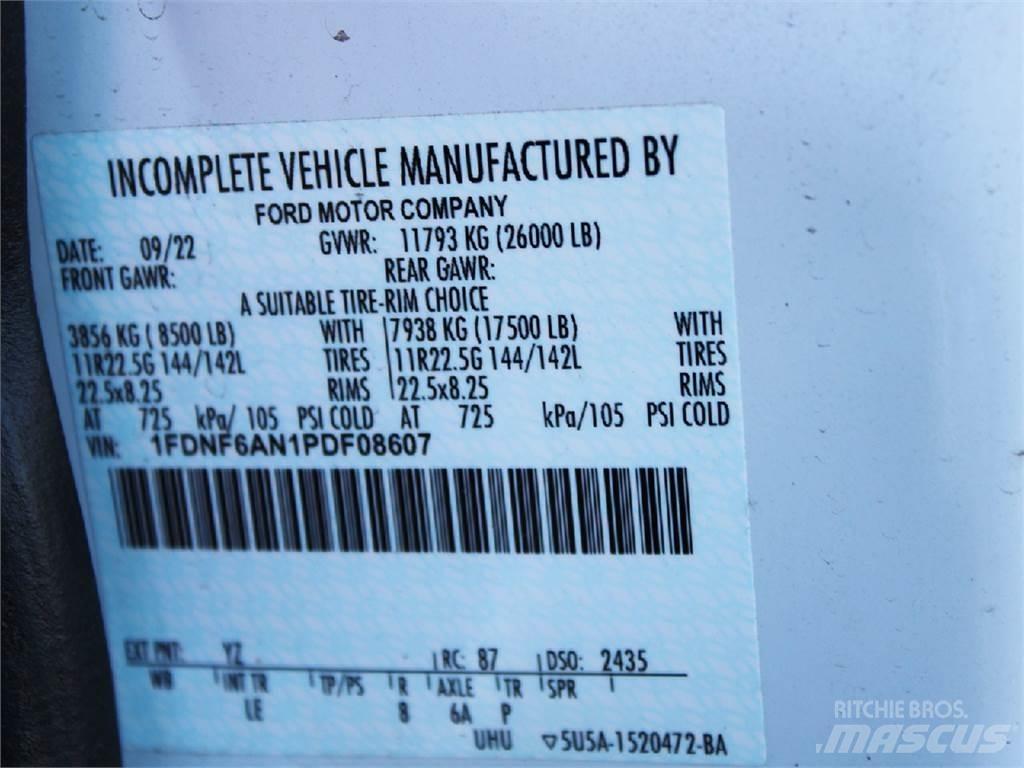 Ford F650 Camion Fourgon