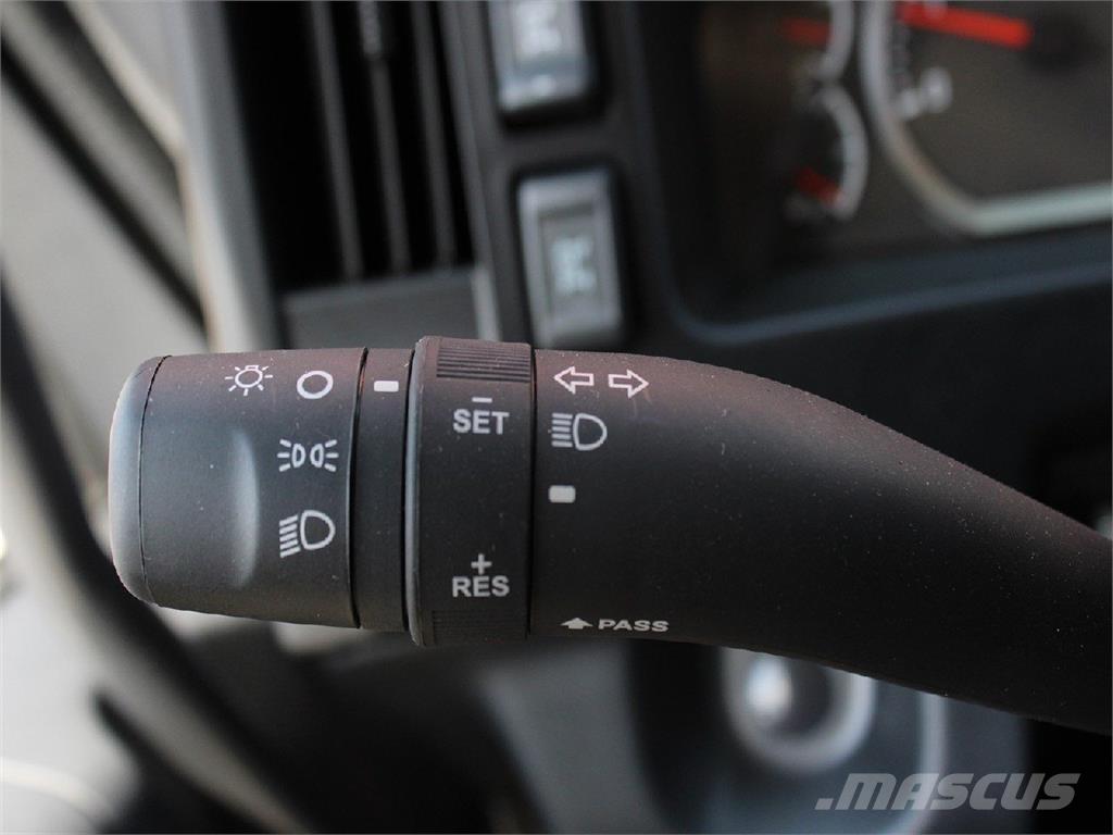 Isuzu FVR Camion benne