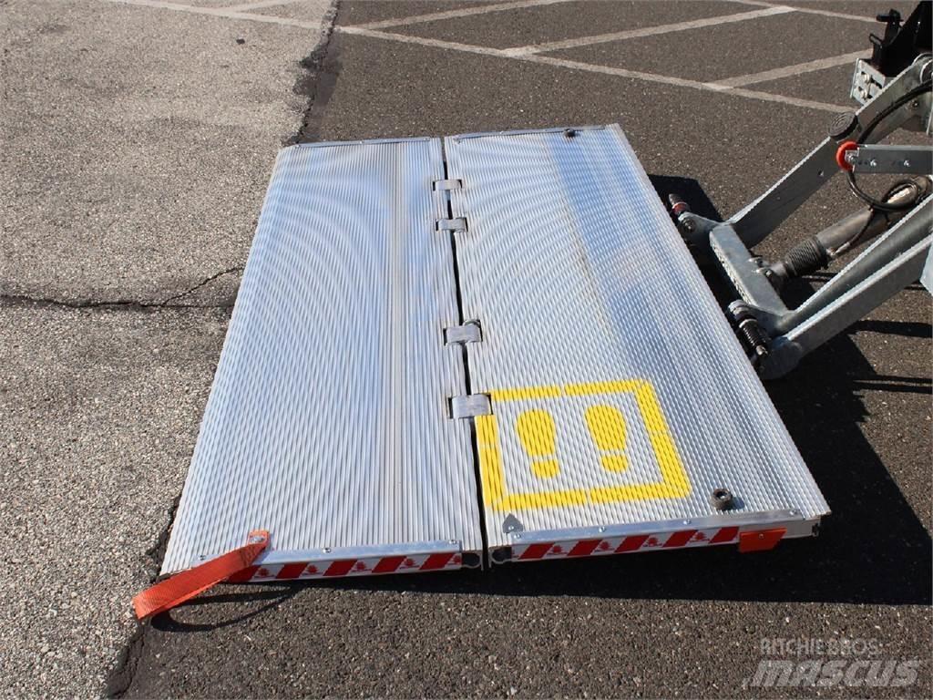 Isuzu NPR-HD Camion Fourgon