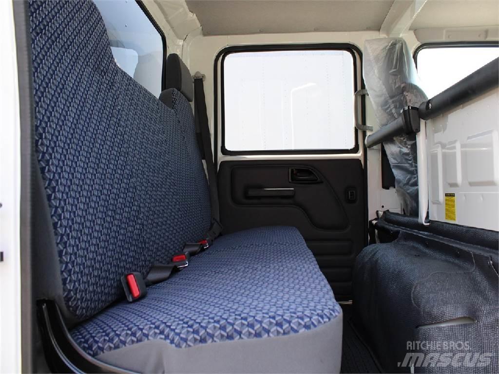 Isuzu NRR Camion Fourgon
