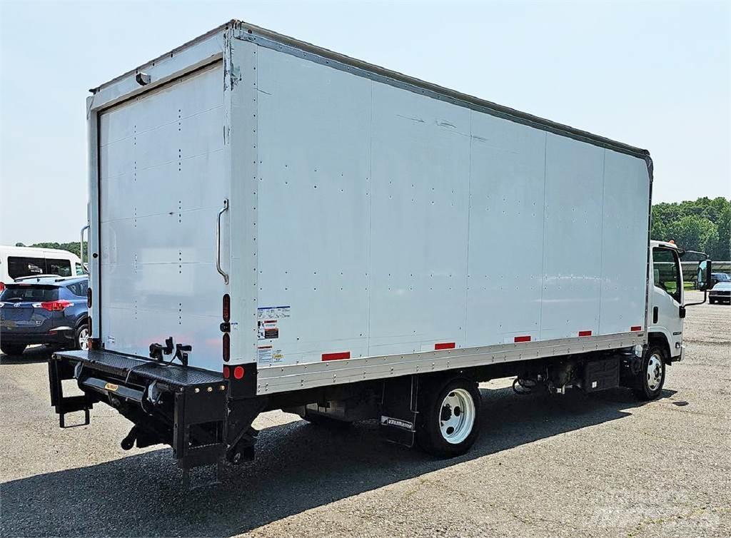 Isuzu NRR Camion Fourgon