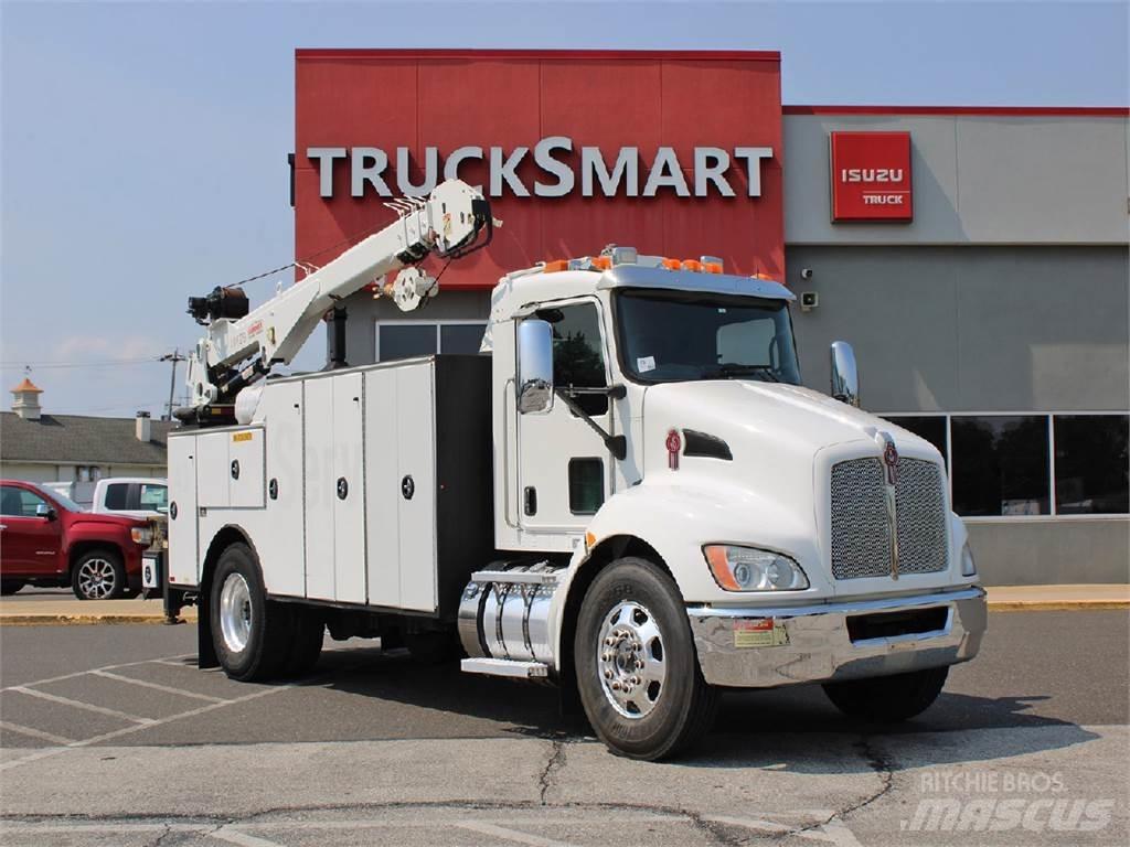 Kenworth T370 Camion plateau ridelle avec grue