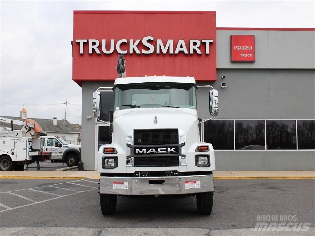 Mack MD6 Camion dépannage