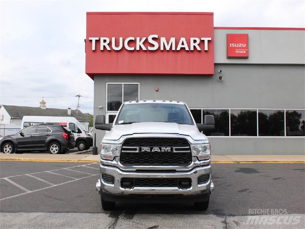 RAM 3500 Camions et véhicules municipaux