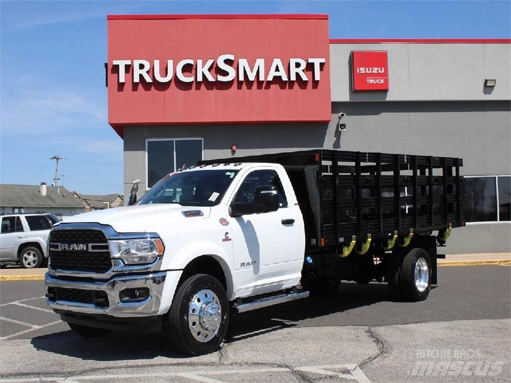 RAM 5500 Camion plateau