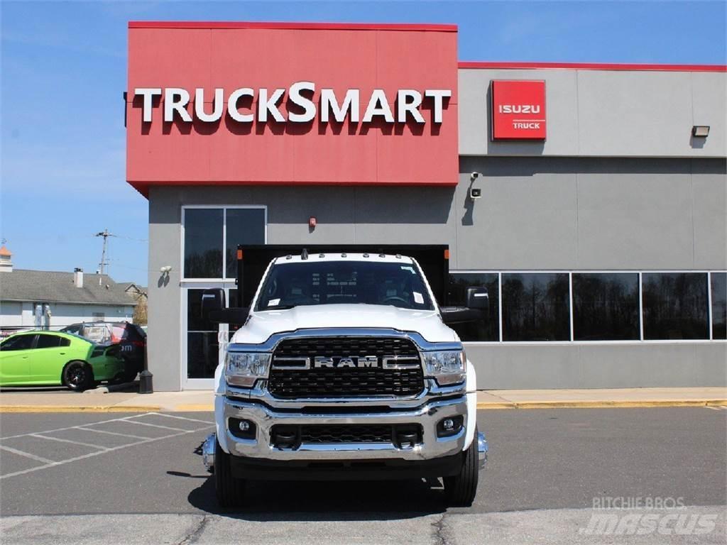 RAM 5500 Camion plateau