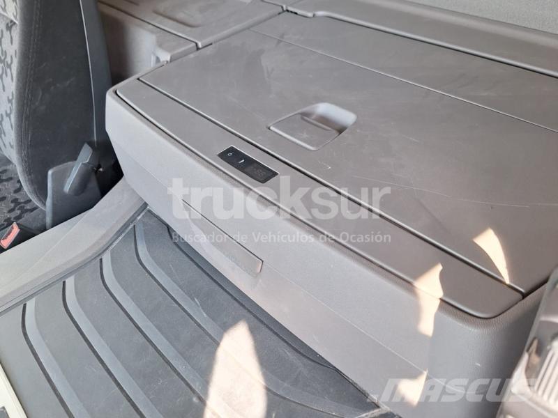 Scania P450 Tracteur routier