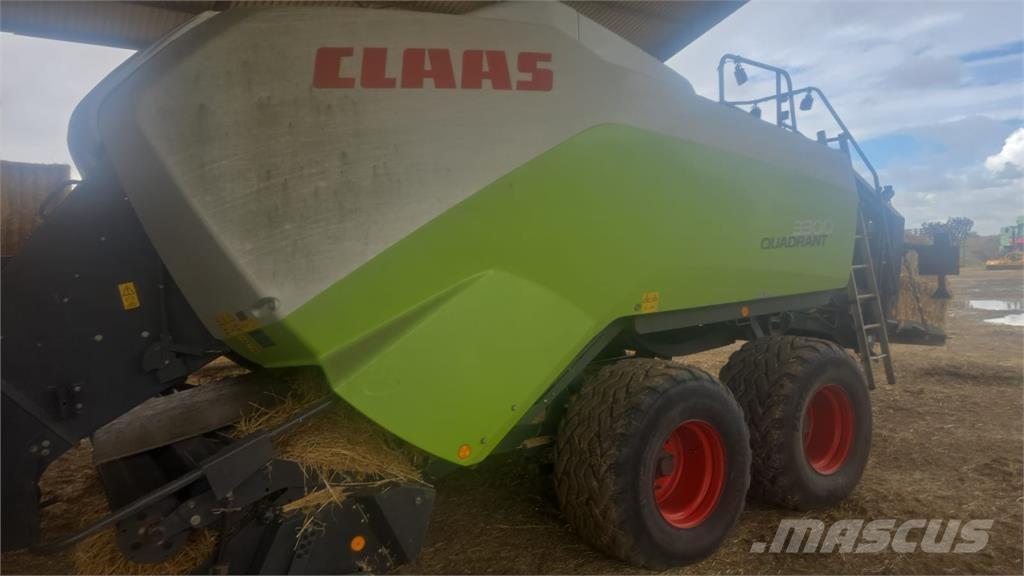 CLAAS 3300 Presse cubique