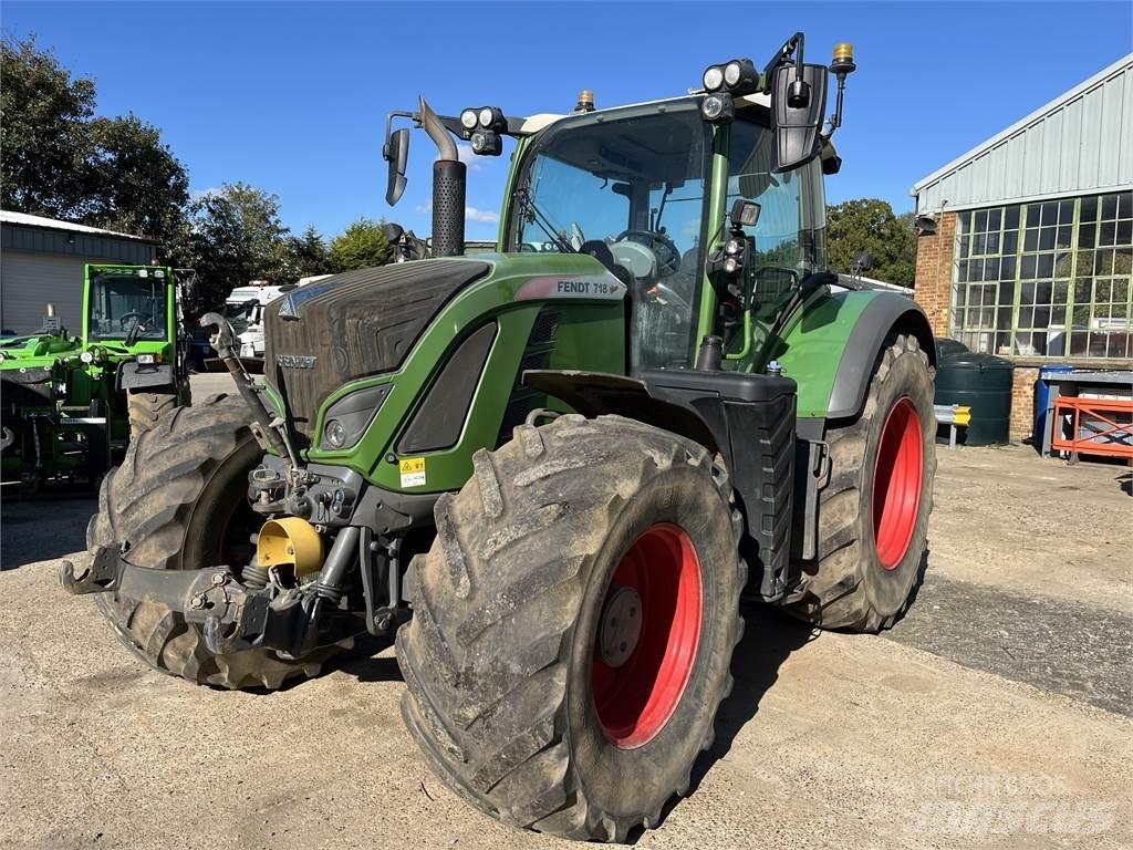Fendt 718 Tracteur