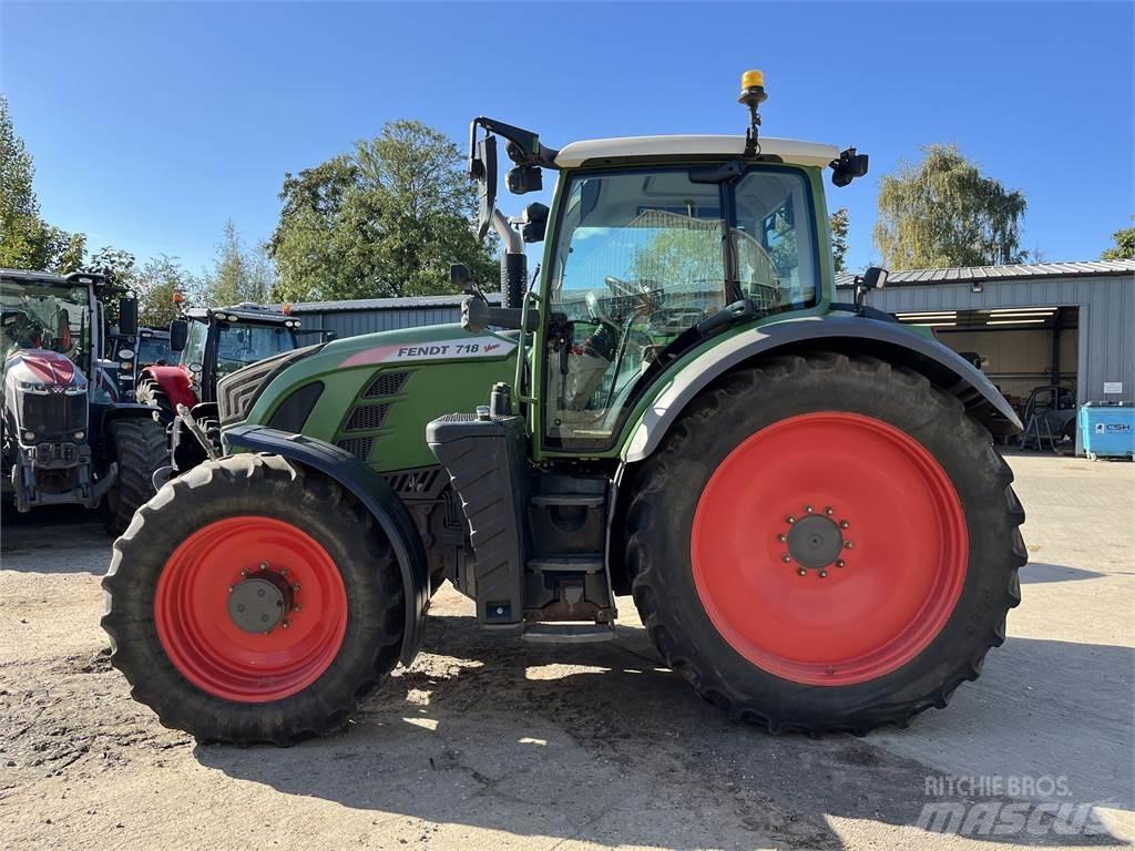 Fendt 718 Tracteur