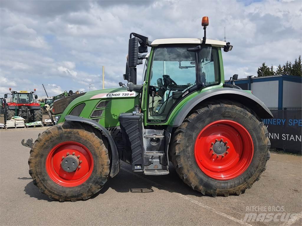 Fendt 720 VARIO S4 Tracteur
