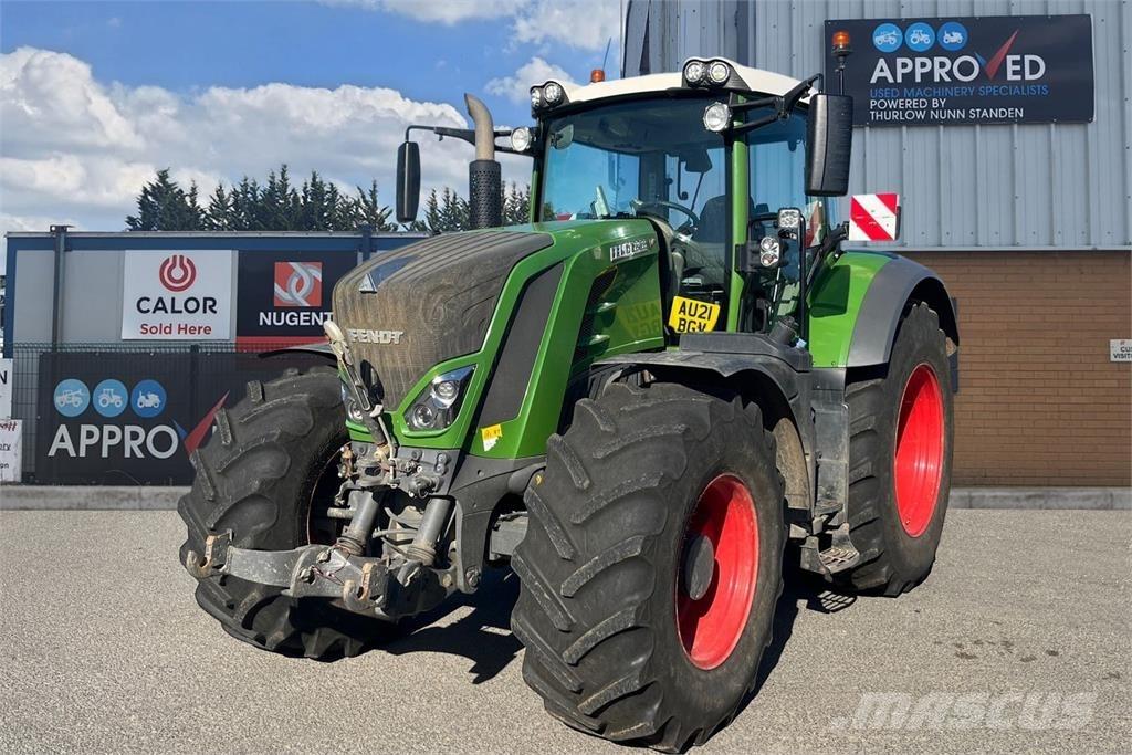 Fendt 828 VARIO Tracteur