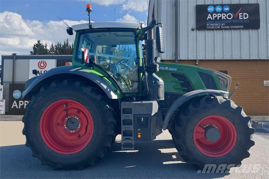Fendt 828 VARIO Tracteur