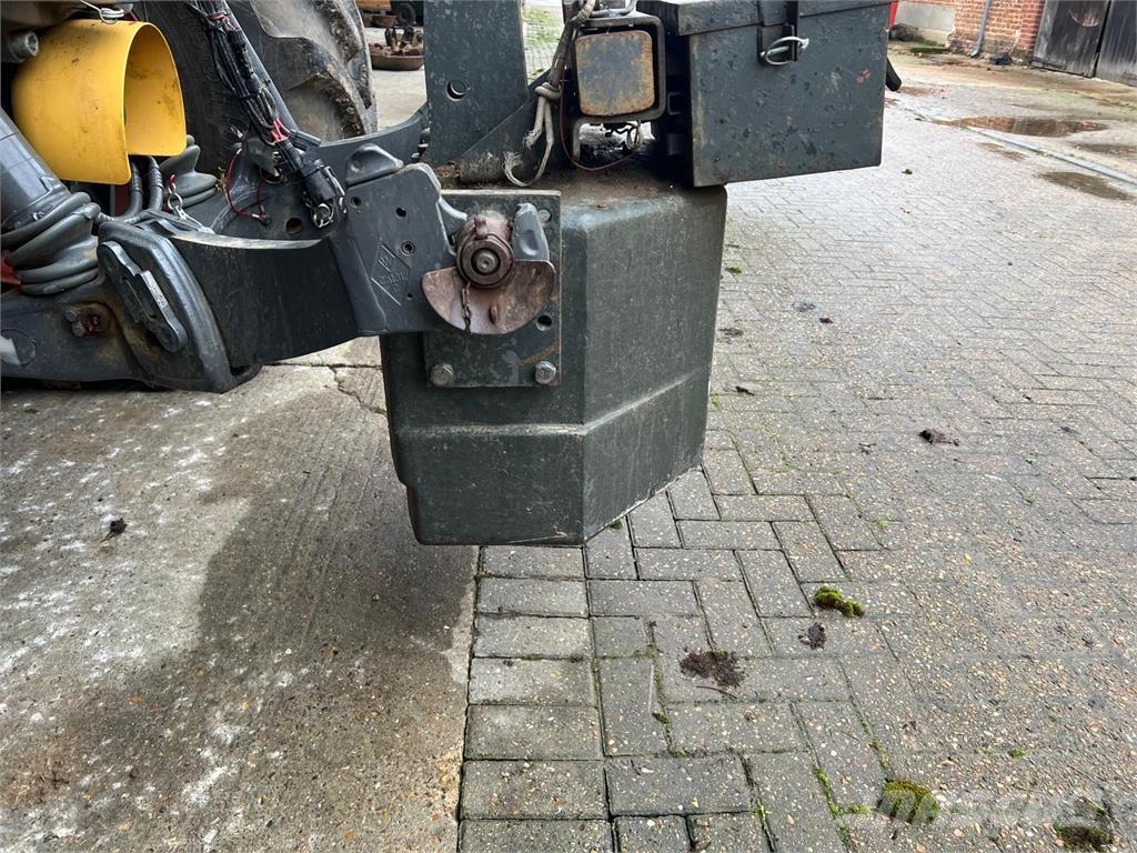 Fendt 870KG Masse avant