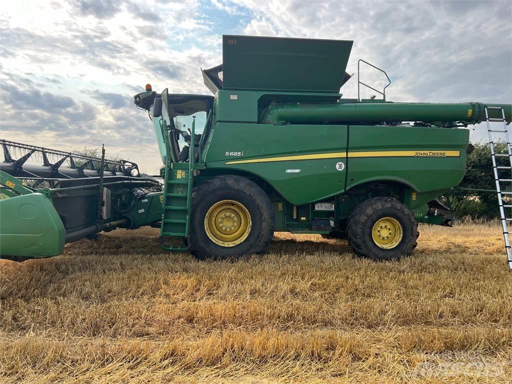 John Deere S685I Moissonneuse batteuse