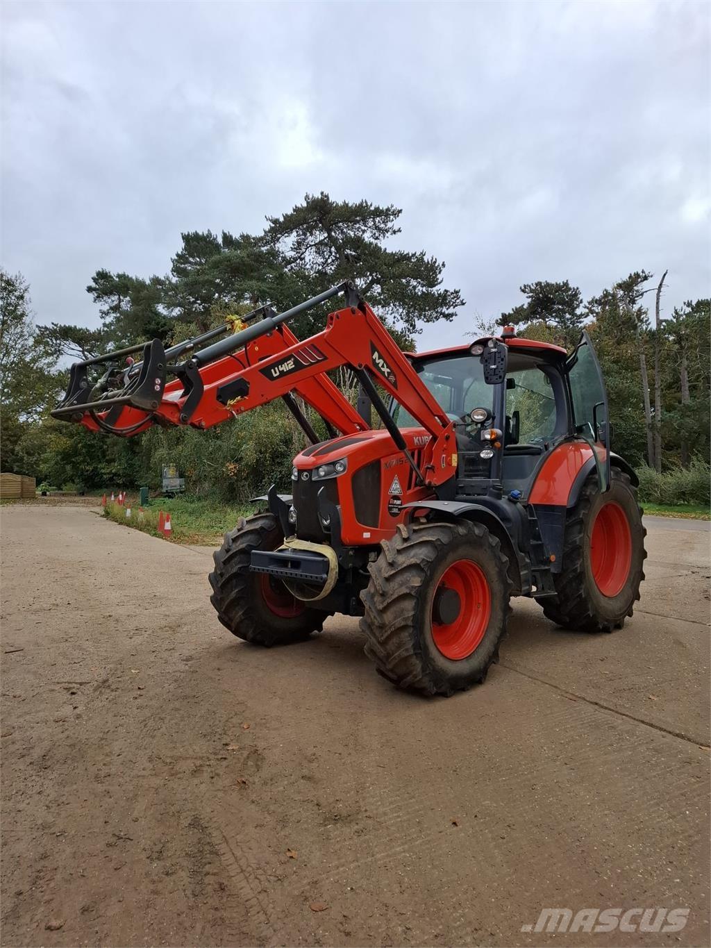 Kubota M7-152 Tracteur