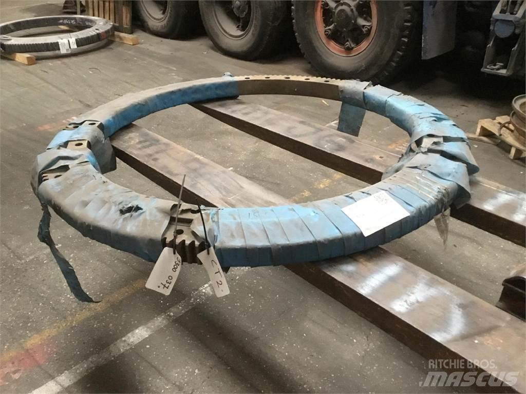  CT 2 slew ring Accessoires et pièces pour grue