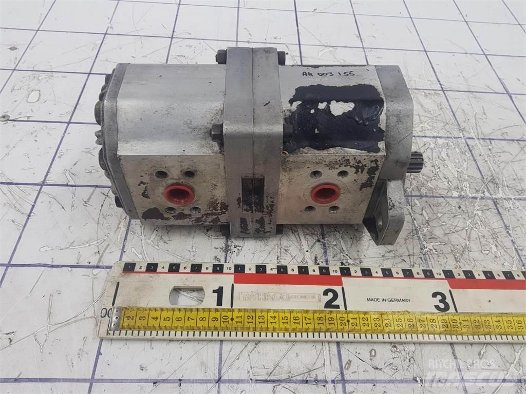  Dual gear pump Accessoires et pièces pour grue