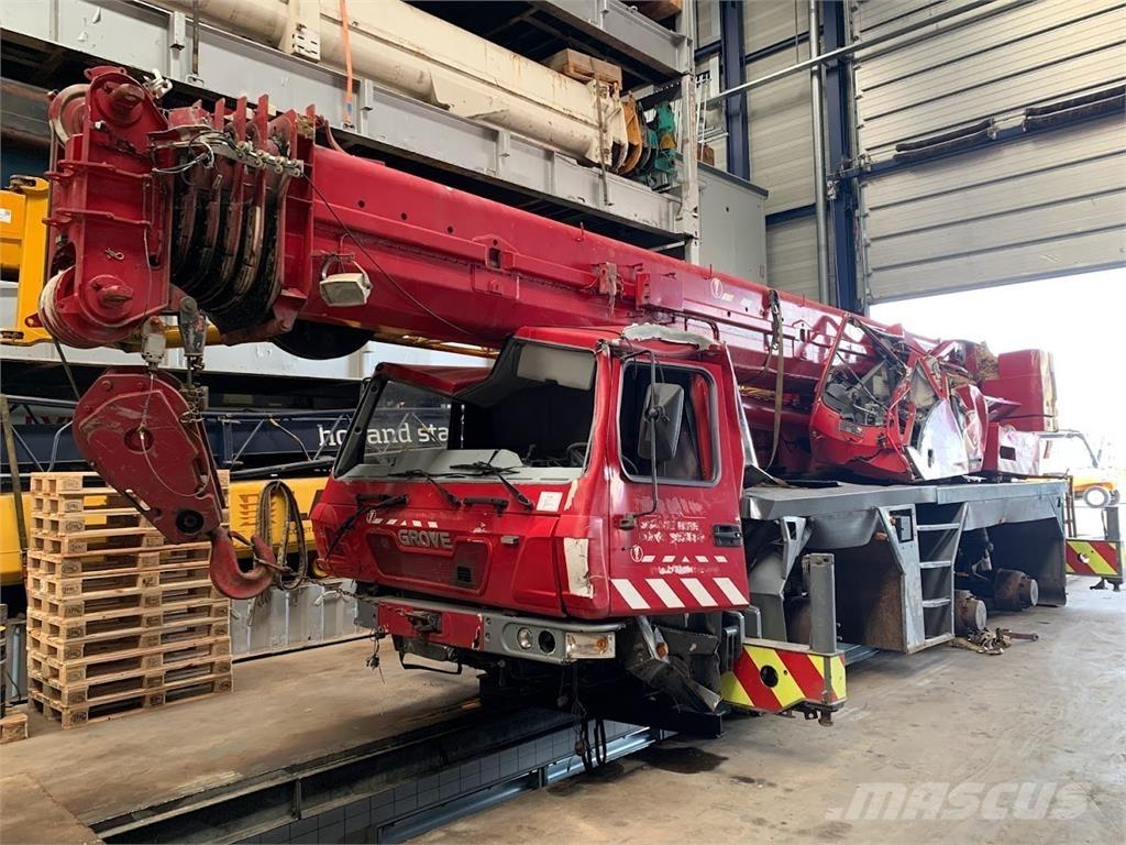Grove GMK 3055 Grues tout terrain