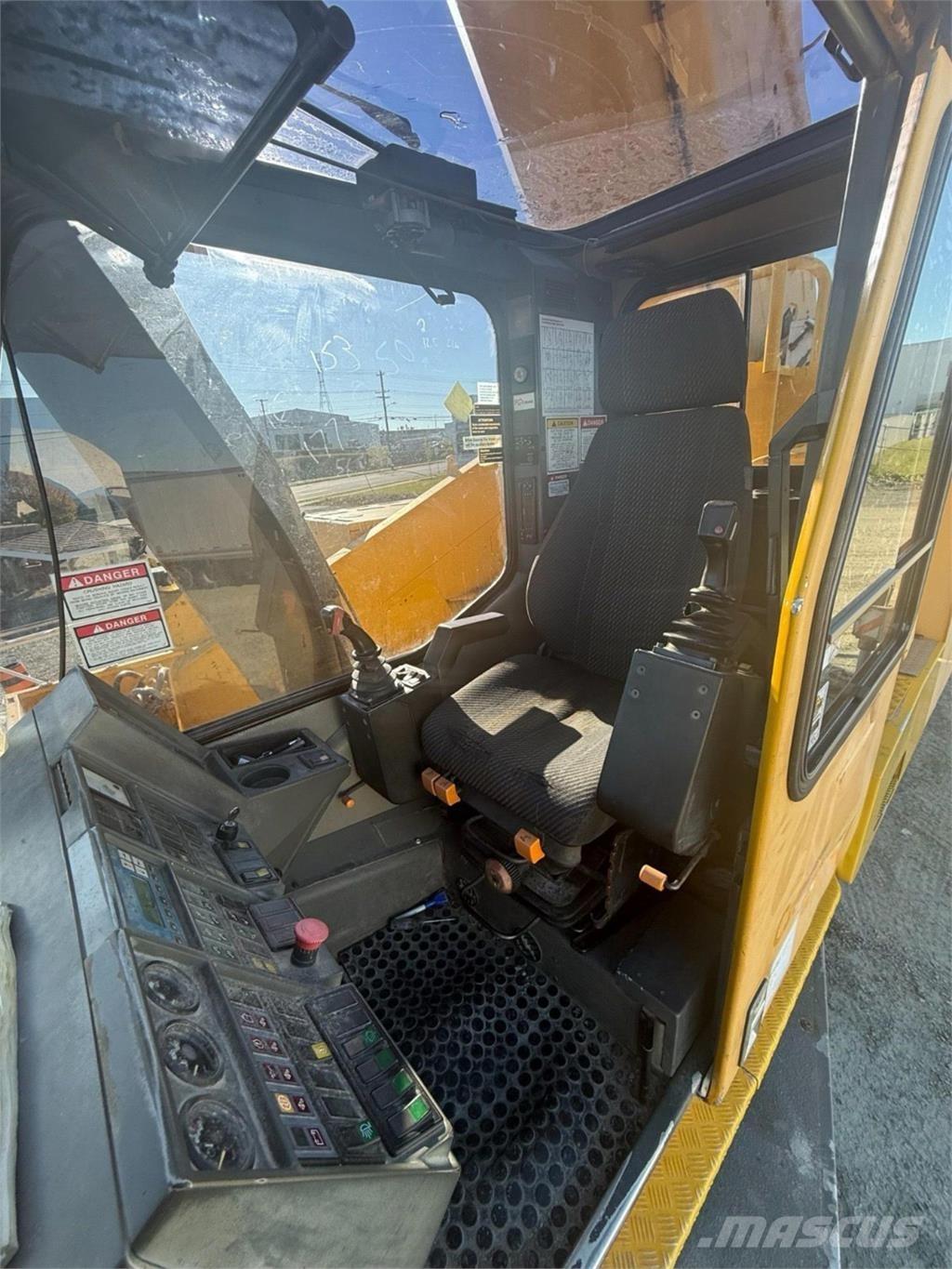 Grove GMK 5200 Grues tout terrain