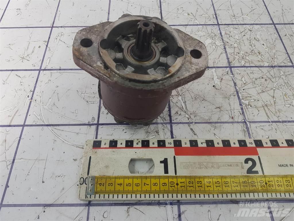 Grove steering pump Accessoires et pièces pour grue
