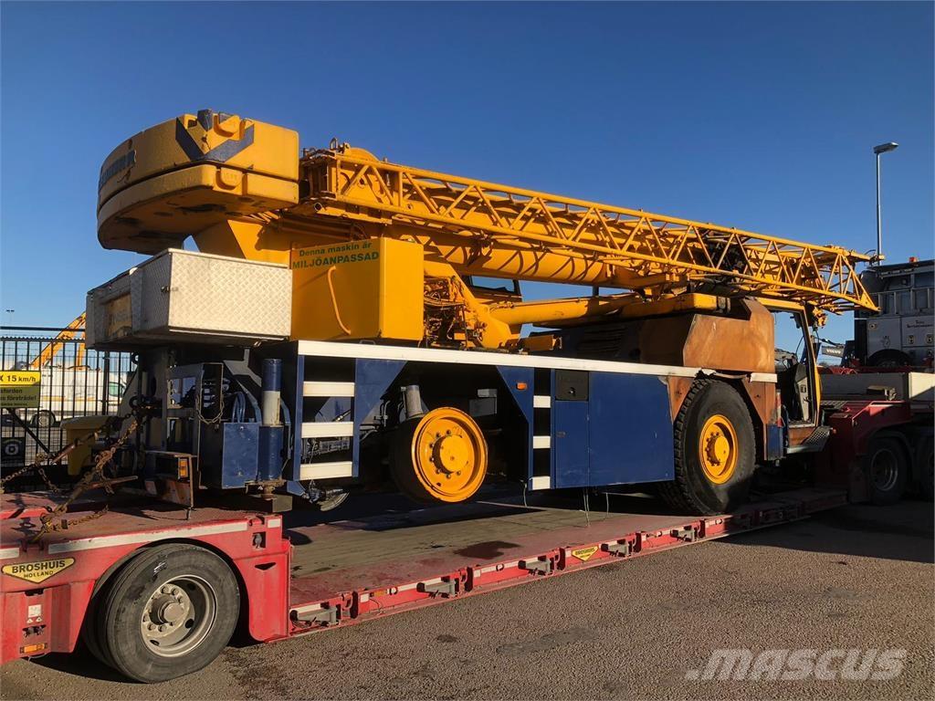 Liebherr LTM 1030-2 Grues tout terrain