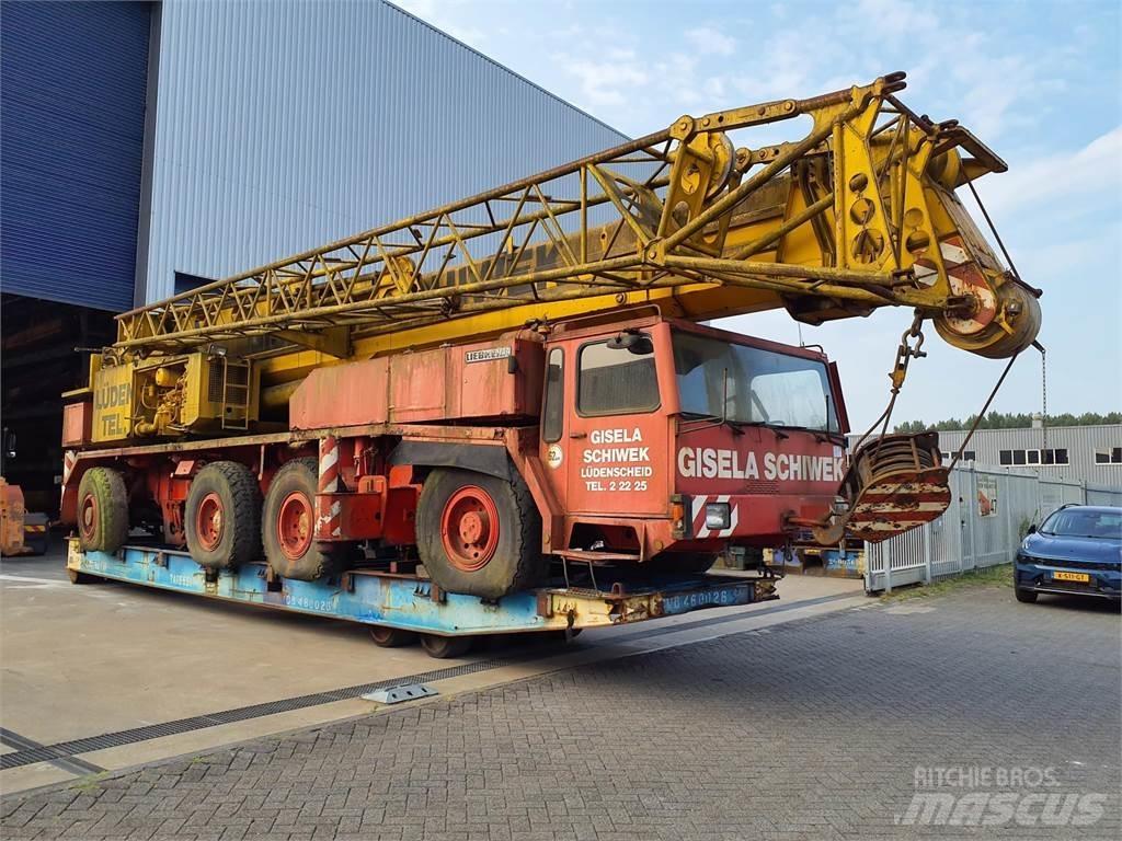 Liebherr LTM 1100 Grues tout terrain
