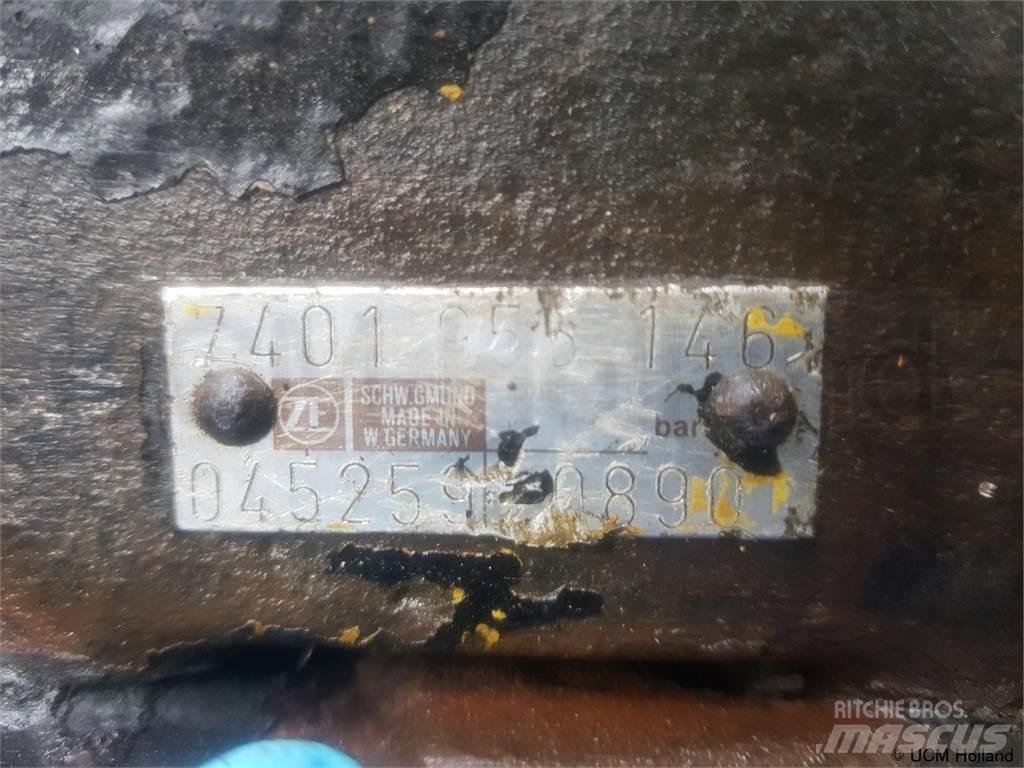  Steering box Accessoires et pièces pour grue