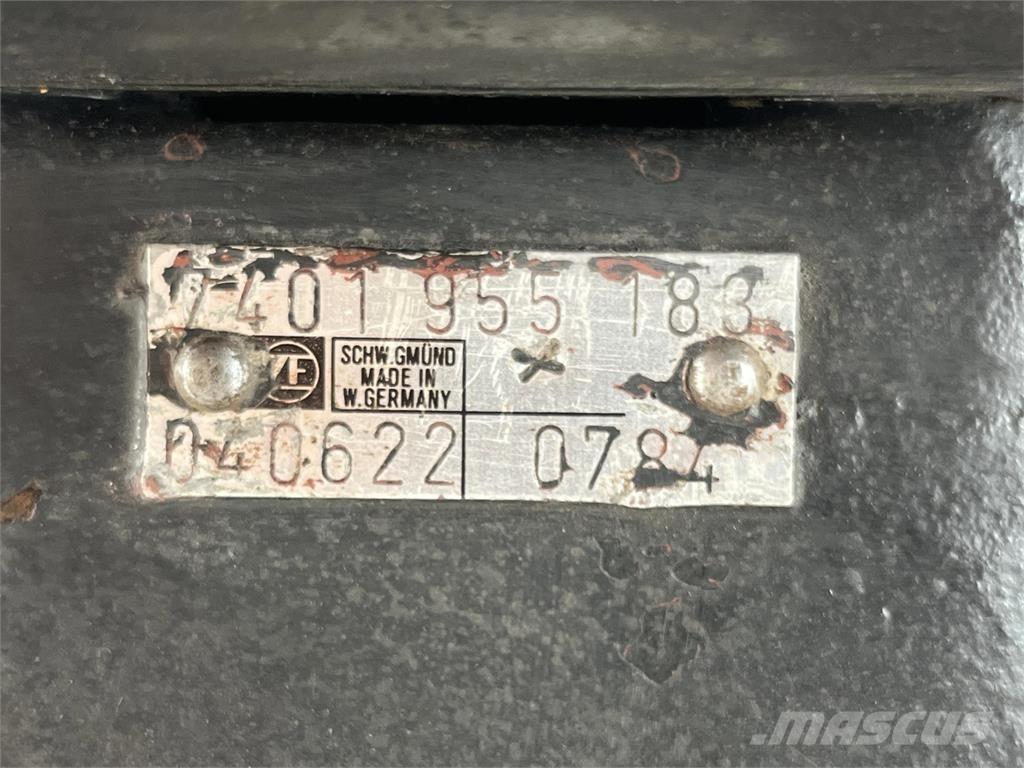 ZF Steering Box Accessoires et pièces pour grue