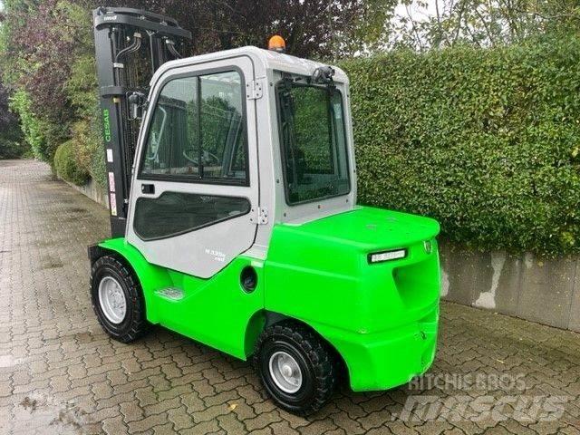 Cesab M335H-DV Chariots diesel