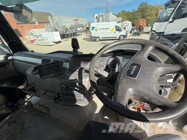 MAN McPHEE 4m3 Camion malaxeur